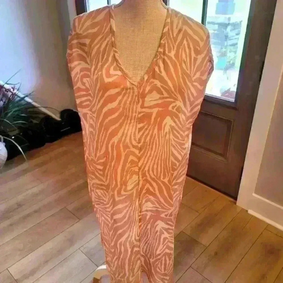 Michael Stars Louie Gauze Dress - Picture 2 of 7